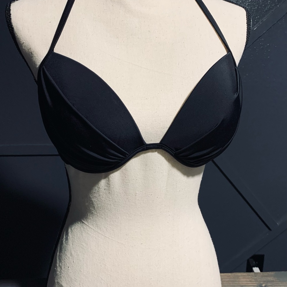 Black bikini top